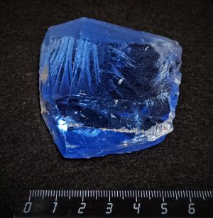 Перунит - искусственный голубой кварц 