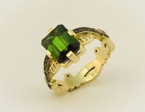 Мужское кольцо с турмалином-верделитом "Белло Оризонтэ"