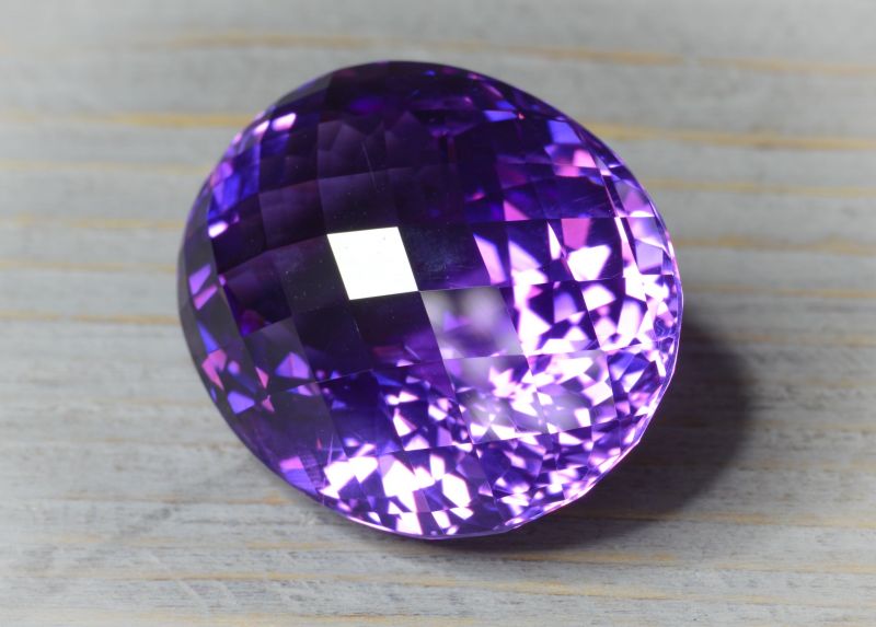 Купить аметист, фиолетовый, ограненный камень, № 8209