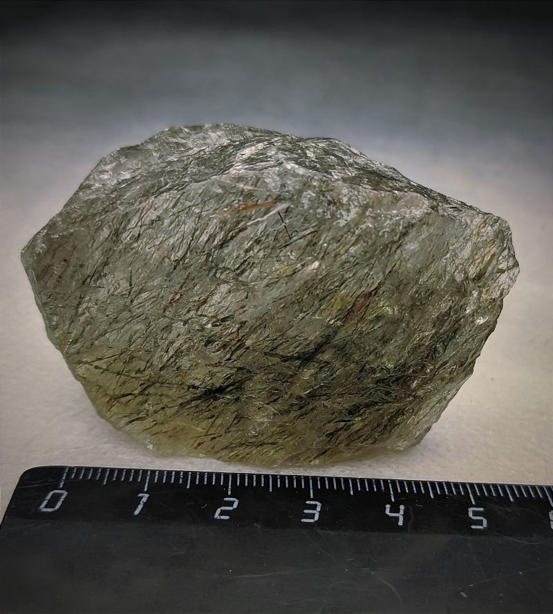 Фото Кварц волосатик с актинолитом 