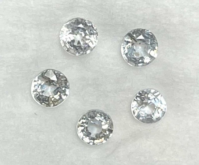 Фото Сапфиры-Н бесцветные (Шри-Ланка) 