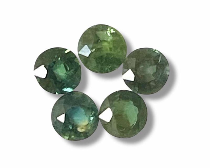 Фото Сапфиры-Н зеленые (Таиланд) 