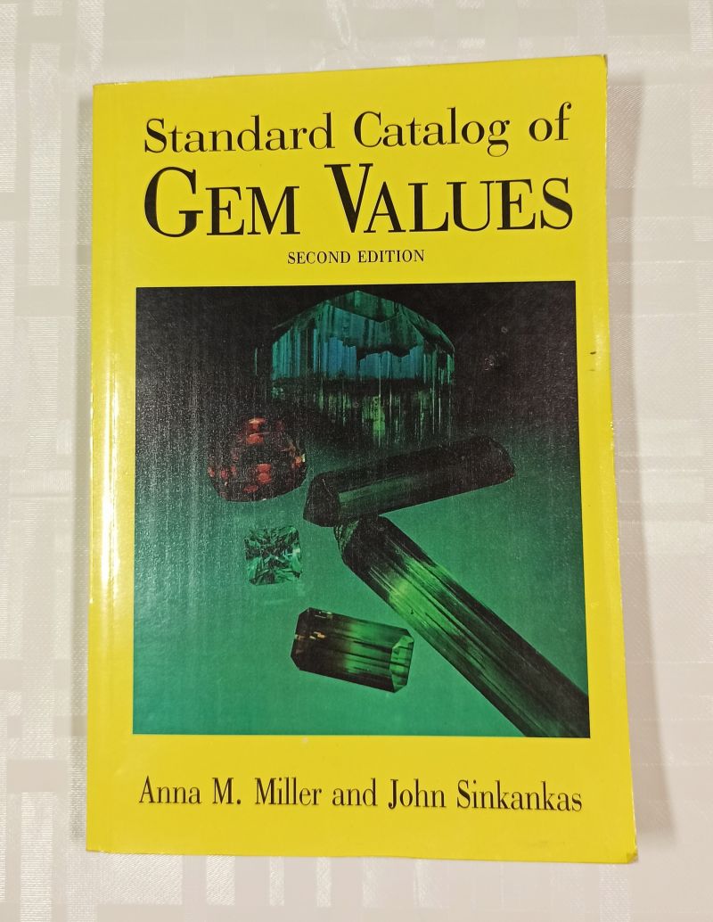 Фото Miller A.M. and Sinkankas J. Standard Catalog of Gem Values 
