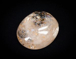 Солнечный камень с пиритом и гематитом 
