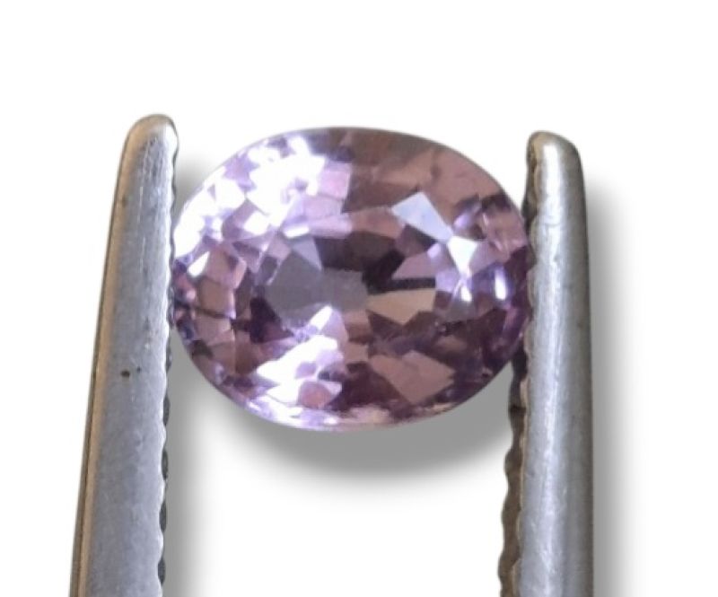 Фото Шпинель с эффектом смены цвета (Танзания) 