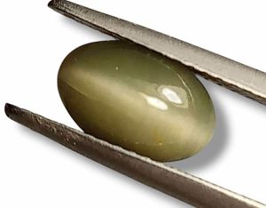 Кварц с эффектом кошачьего глаза (Шри-Ланка) 