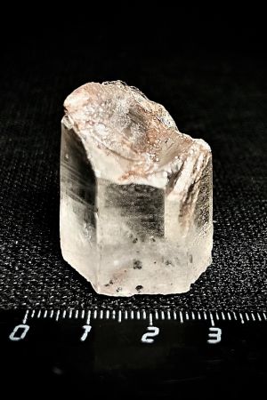 Кварц с включениями кристаллов гематита (Россия) 