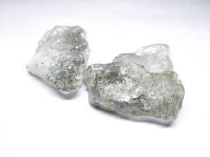 Кварц волосатик с актинолитом 