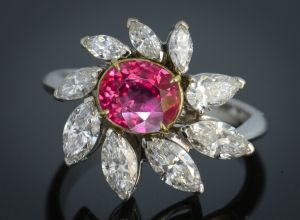 Кольцо с рубинами и бриллиантами "Camilla