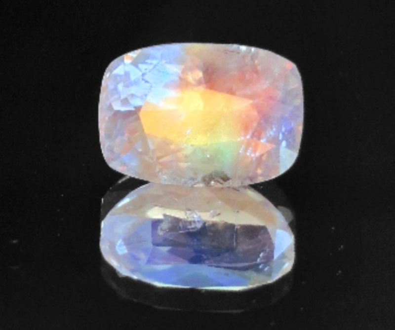 Фото Радужный лунный камень (Мадагаскар) 