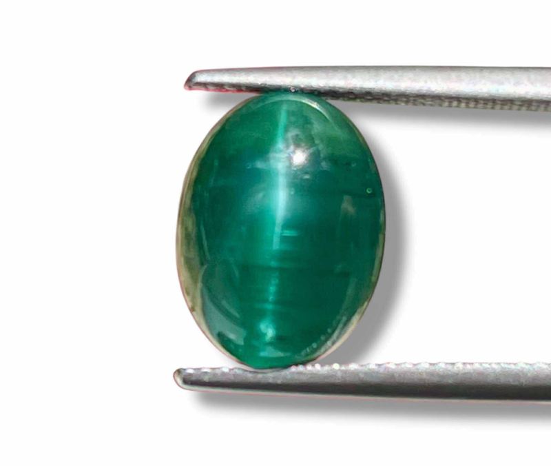 Фото Апатит с эффектом кошачьего глаза (Мадагаскар) 