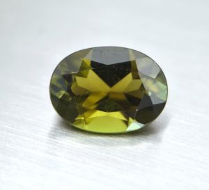 Турмалин зеленый (Мозамбик) 