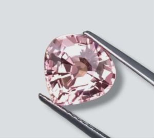 Турмалин розовый (Мозамбик) 
