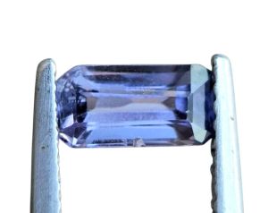 Шпинель с эффектом смены цвета (Танзания) 