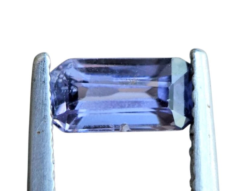 Фото Шпинель с эффектом смены цвета (Танзания) 