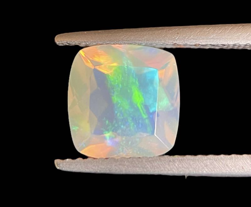 Фото Опал драгоценный (Эфиопия) 