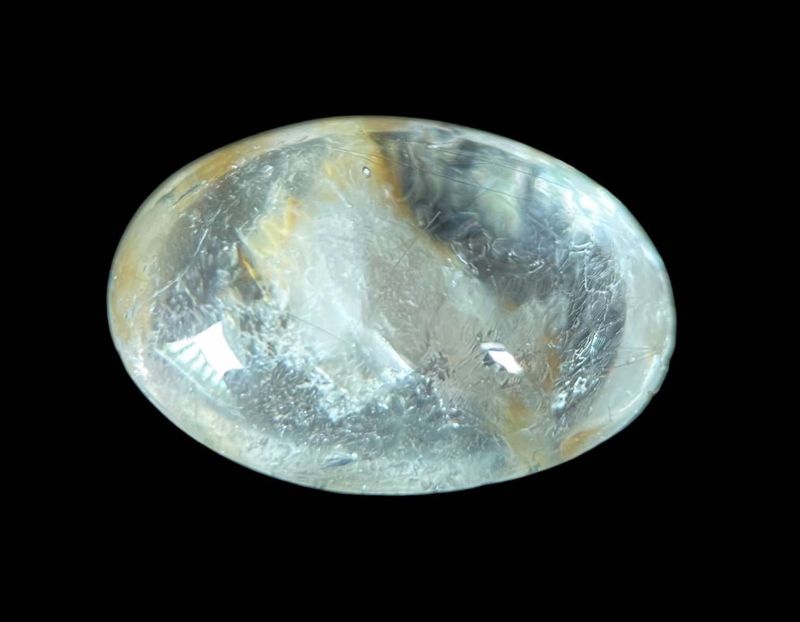 Фото Кварц с лимонитом и нитями тремолита (Бирма) 