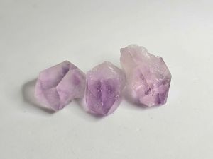 Аметист светлый кристаллы 