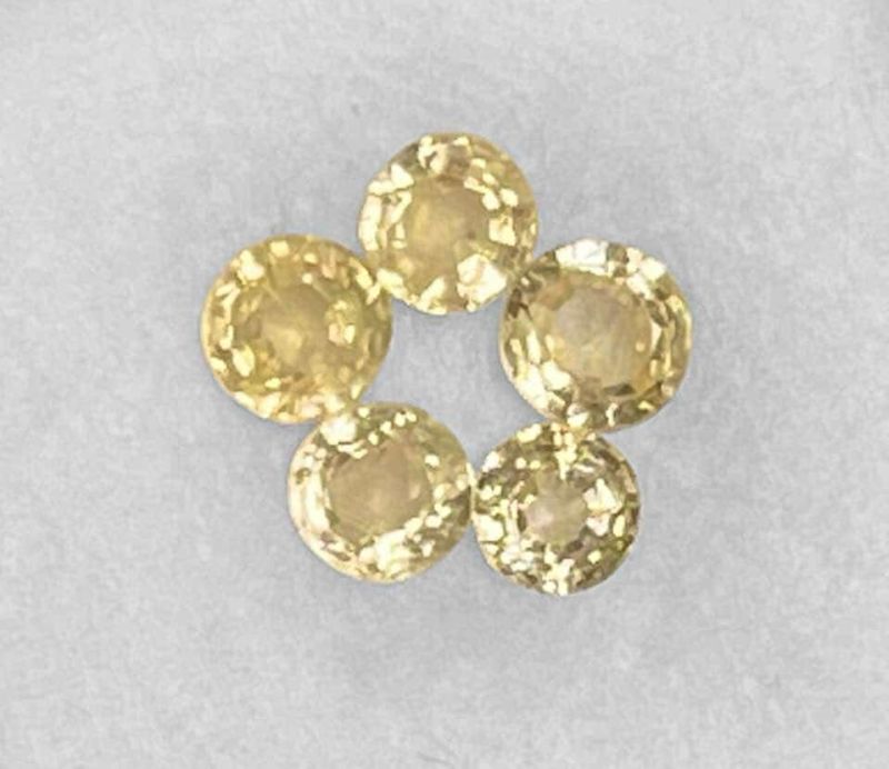 Фото Сапфиры-Н желтые (Таиланд) 