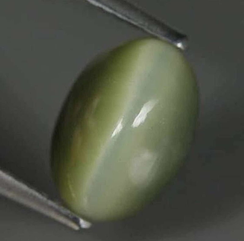 Фото Кварц с эффектом кошачьего глаза (Шри-Ланка) 