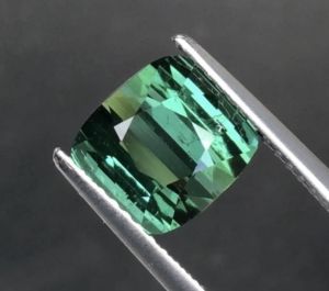 Турмалин цвета "Лагуна" (Афганистан) 