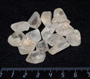 Данбурит монокристаллы 