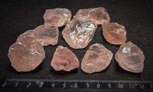 Розовый кварц, монокристаллы (Мадагаскар) 