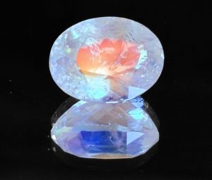 Радужный лунный камень (Мадагаскар) 