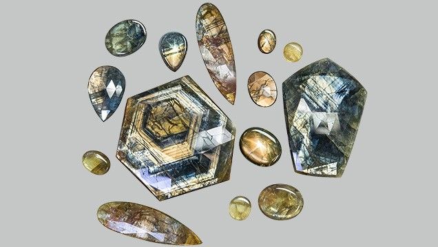 “Gold sheen” sapphires