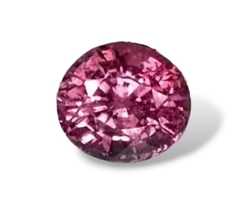 Фото Шпинель с эффектом смены цвета (Танзания) 