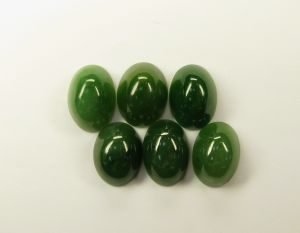 Нефрит зеленый оспинский 