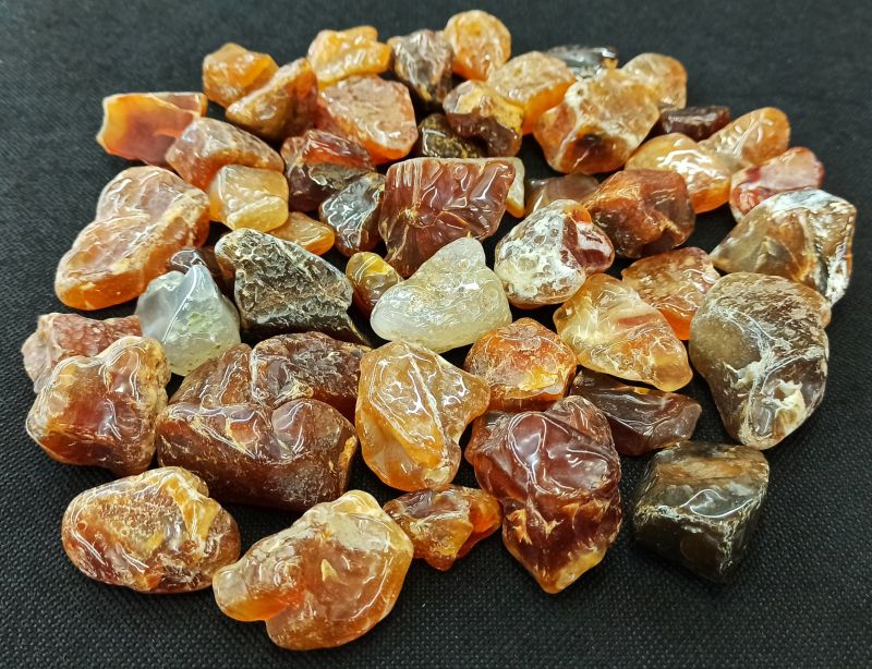 Купить сердолик зейский (полированная галька), жёлтый, оранжевый, № Ф131