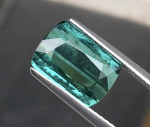 Турмалин цвета "Лагуна" (Афганистан) 