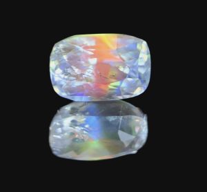 Радужный лунный камень (Мадагаскар) 