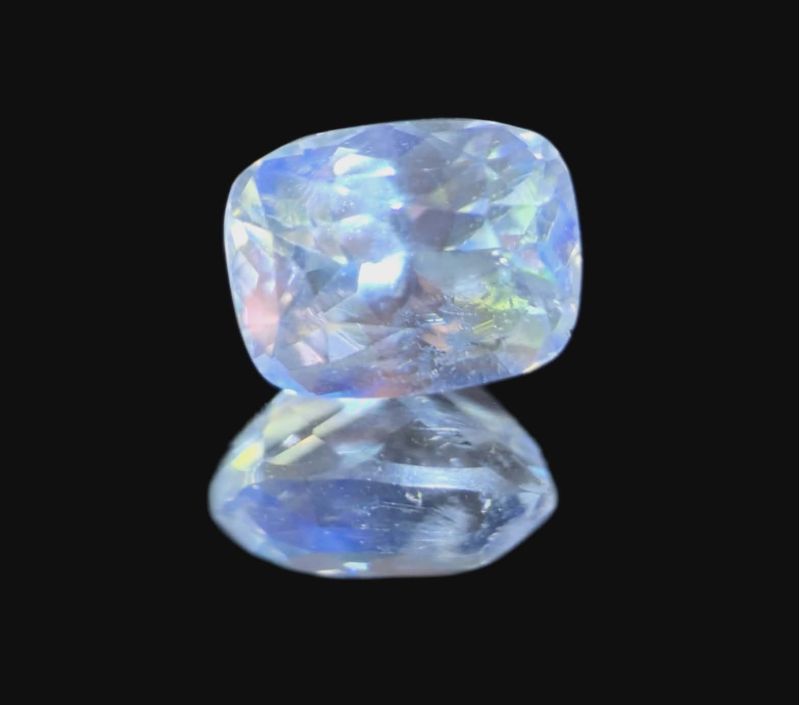 Фото Радужный лунный камень (Мадагаскар) 